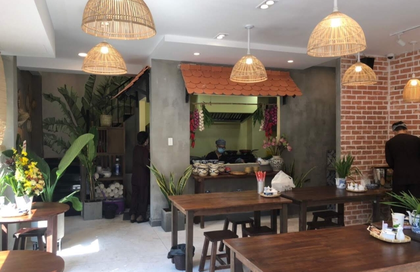 THI CÔNG QUÁN ĂN GÁNH ƯỚT 1960 - CHI NHÁNH CMT8